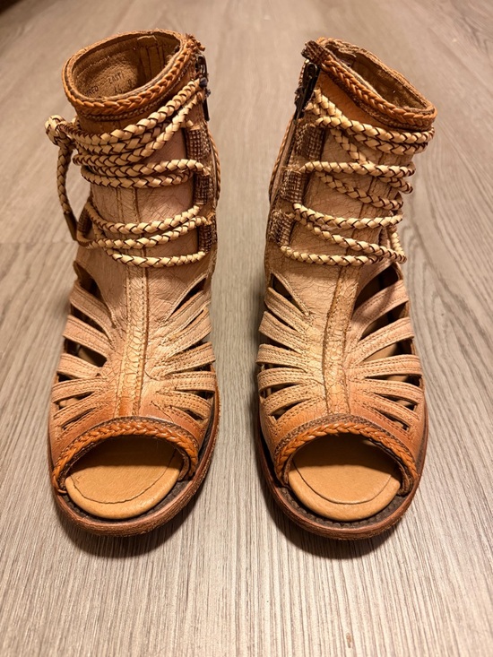 Corral Shoes - NWOB Corral Jessica Tall Top Leather Sandals - Tan - Size 7